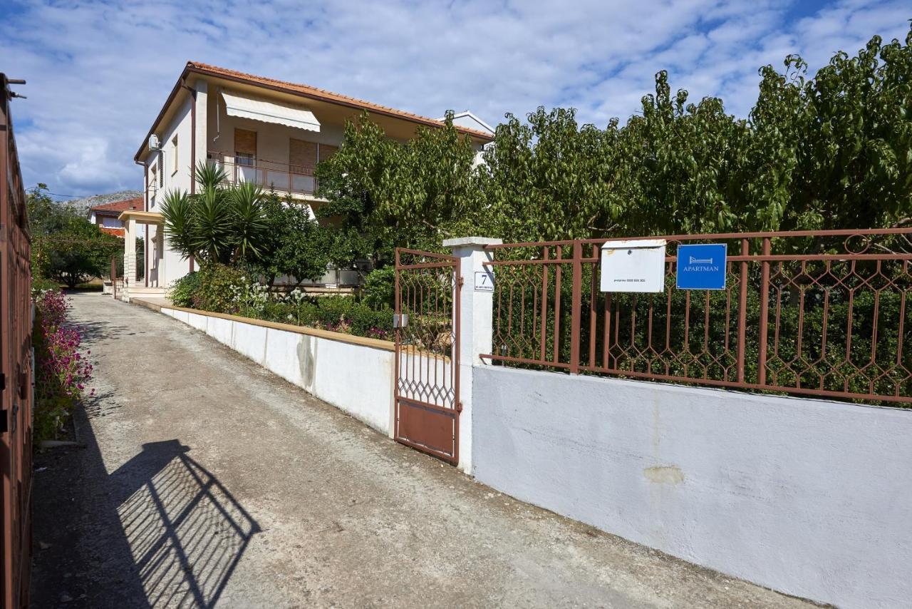 Triple Room Trogir 13102B Εξωτερικό φωτογραφία